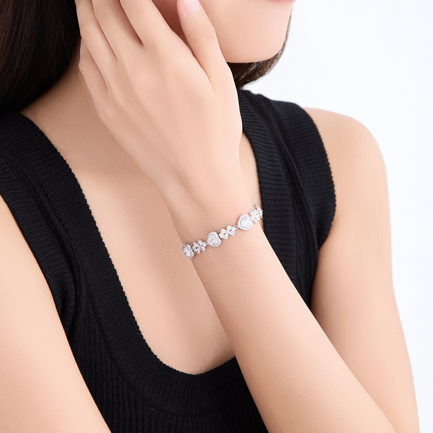 Pulsera de Corazón con Gemas de Aleación de Cobre para Mujer image 3