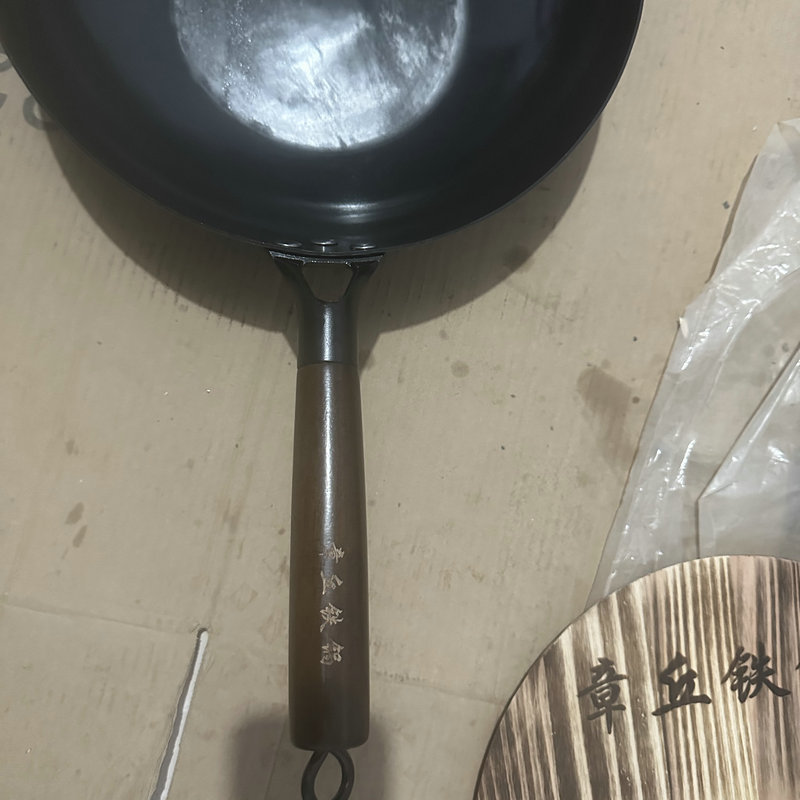 章丘黑锅手工锻打铁锅无涂层不粘炒菜锅家用老式平底锅电磁炉适用-阿里巴巴