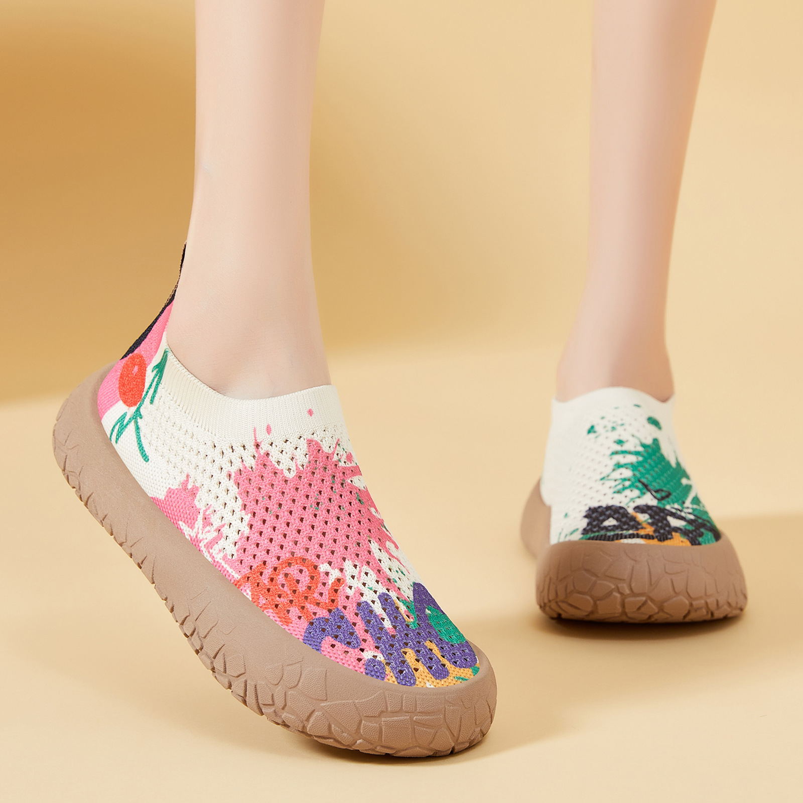 2026 primavera nuevos zapatos de tela, zapatos de mujer cómodos con suela suave, zapatos de tela única cómodos, zapatos casuales ligeros con un pie