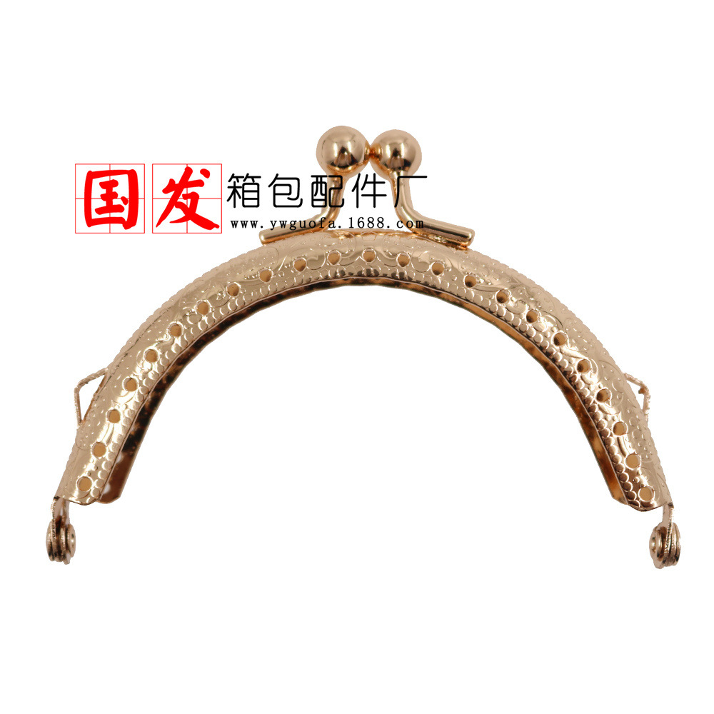 Precio especial: orejas de 8.5CM semicircular máquina de relieve de cabeza oro al por mayor 6 colores opcionales monedero bisagra de bolso