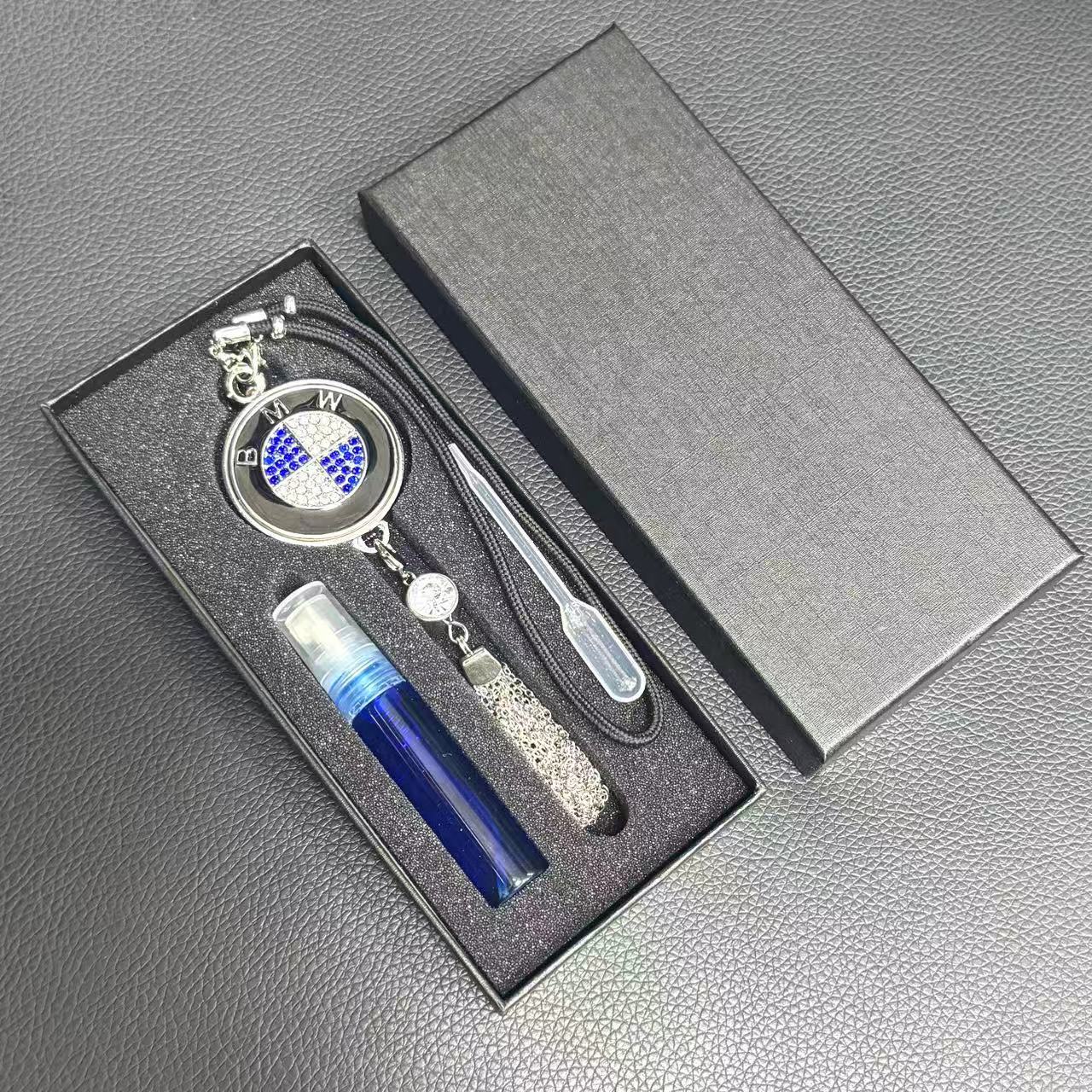 Specially Designed for Foreign Trade, Toyota Car Perfume Pendant with Long-Lasting Light Fragrance Essential Oil Aroma Diffuser Pendant with Inlaid Decorations