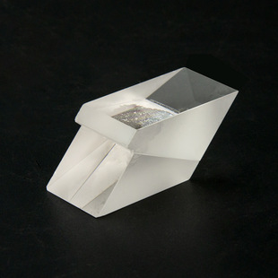 �z�������R��W����͸�R��ɫ�ֹ����R ɫɢ�a��ƫ�������о�LS