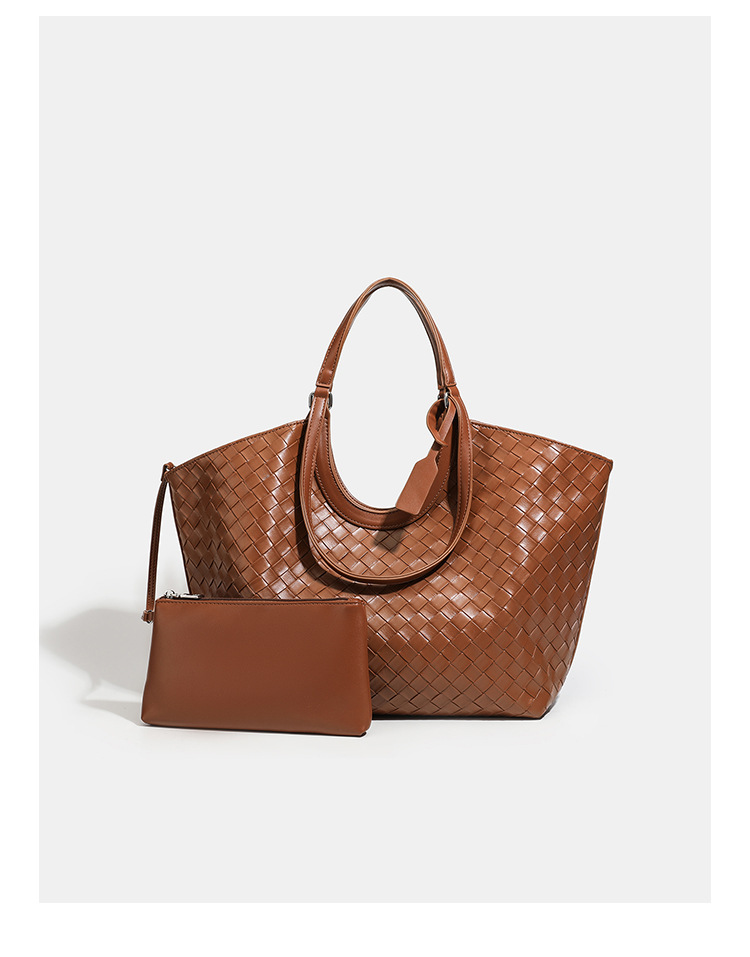 Túi tote da bò dệt kiểu retro cỡ lớn, có túi con rời, quai xách tay và đeo vai — màu nâu, màu đen chi tiết 3