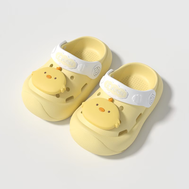 Children's summer clogs for boys, indoor non-slip cartoon sandals for girls, toddlers, and babies, suitable for outdoor beach wear