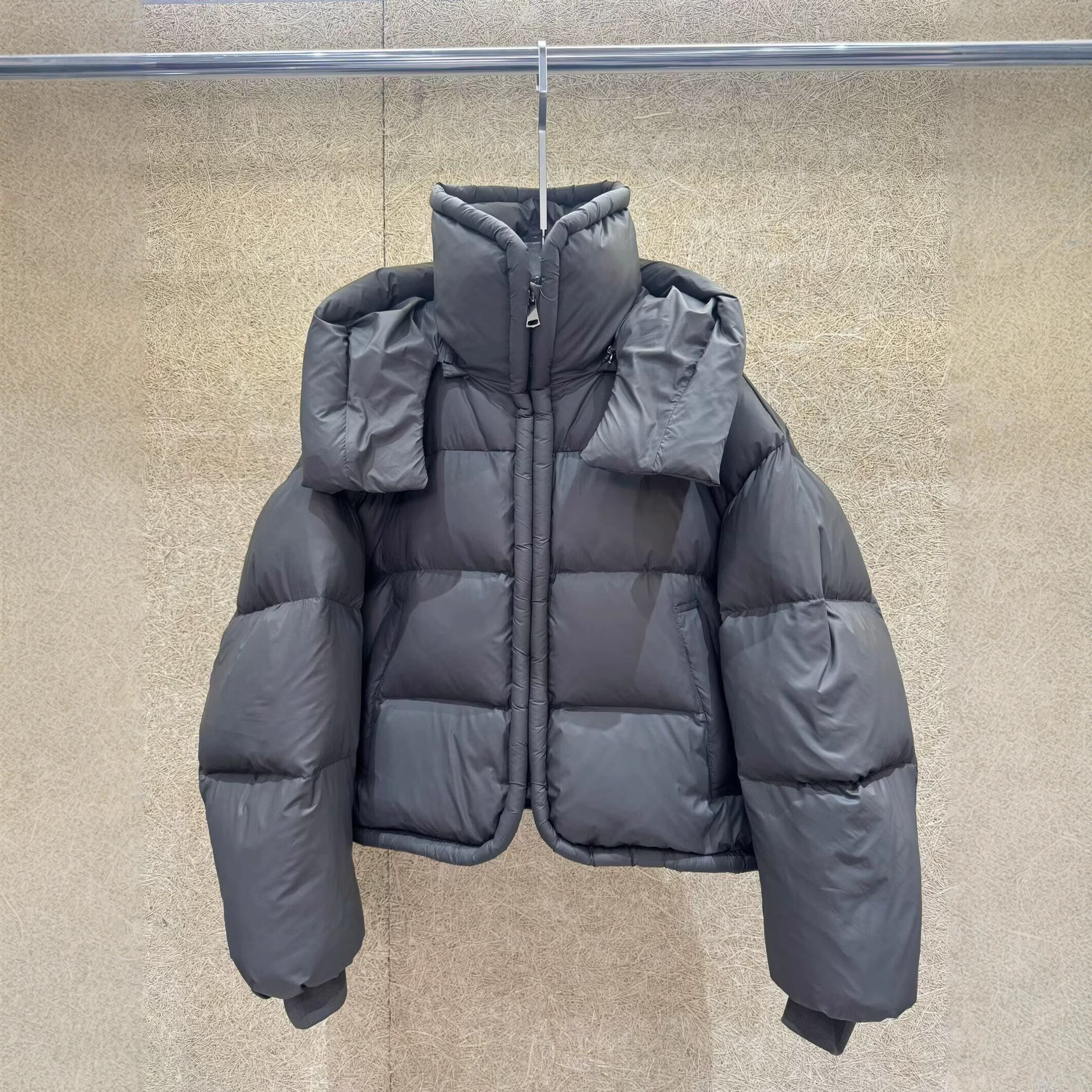 Corea del Sur suelta con capuchón de pluma para mujeres corto invierno de 2025 nuevo tipo grueso calentamiento pan chaqueta de algodón abrigo image 3