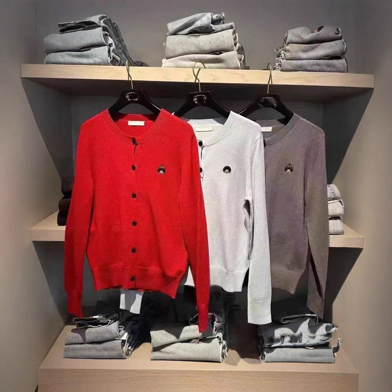 2025 Autumn New Japanese Style m Brand Collaboration Embroidered Cartoon Character Round Neck Slim Fit Long Sleeve Knit Cardigan