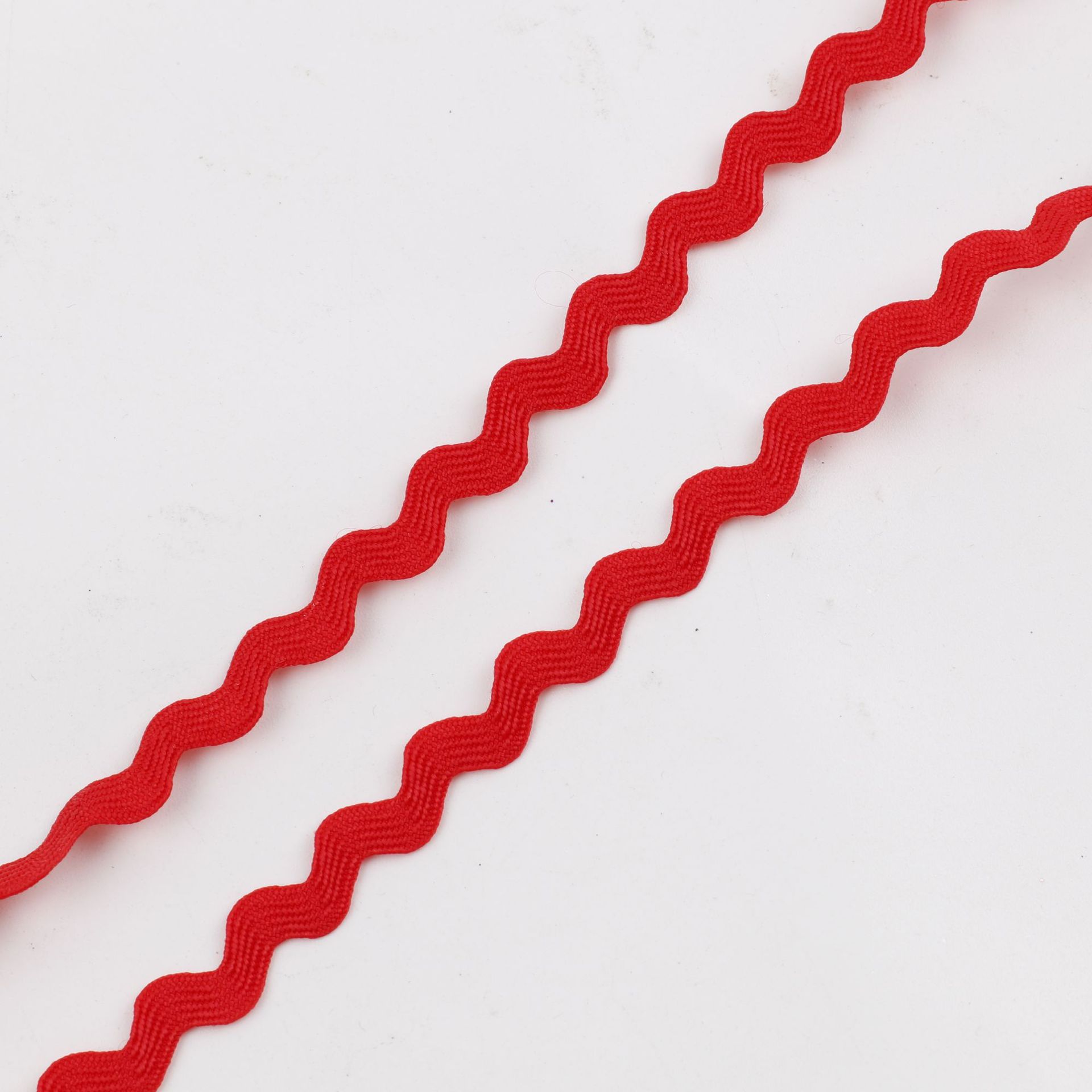 Cinta de polipropileno en S de 5mm, embalaje de regalo, cinta ondulada de color para el hogar, cinta de borde curvo al por mayor