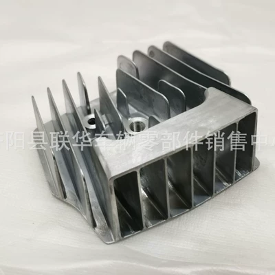 Motorcycle engine and accessories cylinder head cover, motorcycle
