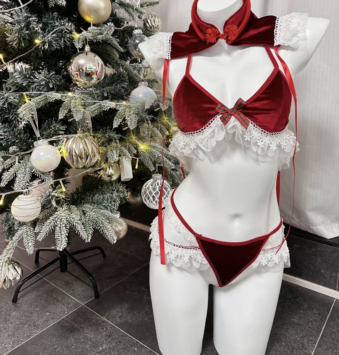 Christmas Bunny Elk Role Play Lingerie Set with Cape, Bra, Panty and Red Fishnet Stockings — detail image 12