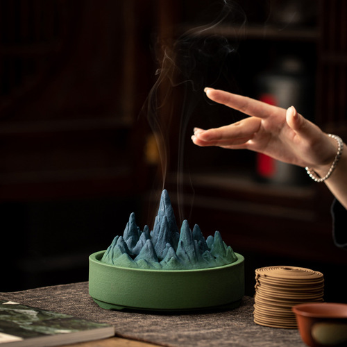 Large Thousand Mountains and Rivers Ceramic Incense Burner for Home Use, Indoor Creative Plate Incense Sandalwood Mosquito Repellent Incense Box with Wicks
