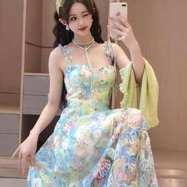 韩版油画甜美收腰吊带连衣裙夏季法式碎花海边气质显瘦长裙