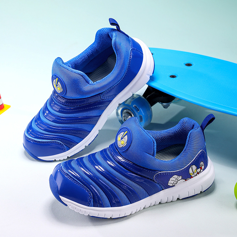Zapatos infantiles de oruga primavera y verano nuevos zapatos transfronterizos transfronterizos de malla transpirables suaves zapatos deportivos para niños pequeños y medianos zapatos de bebé