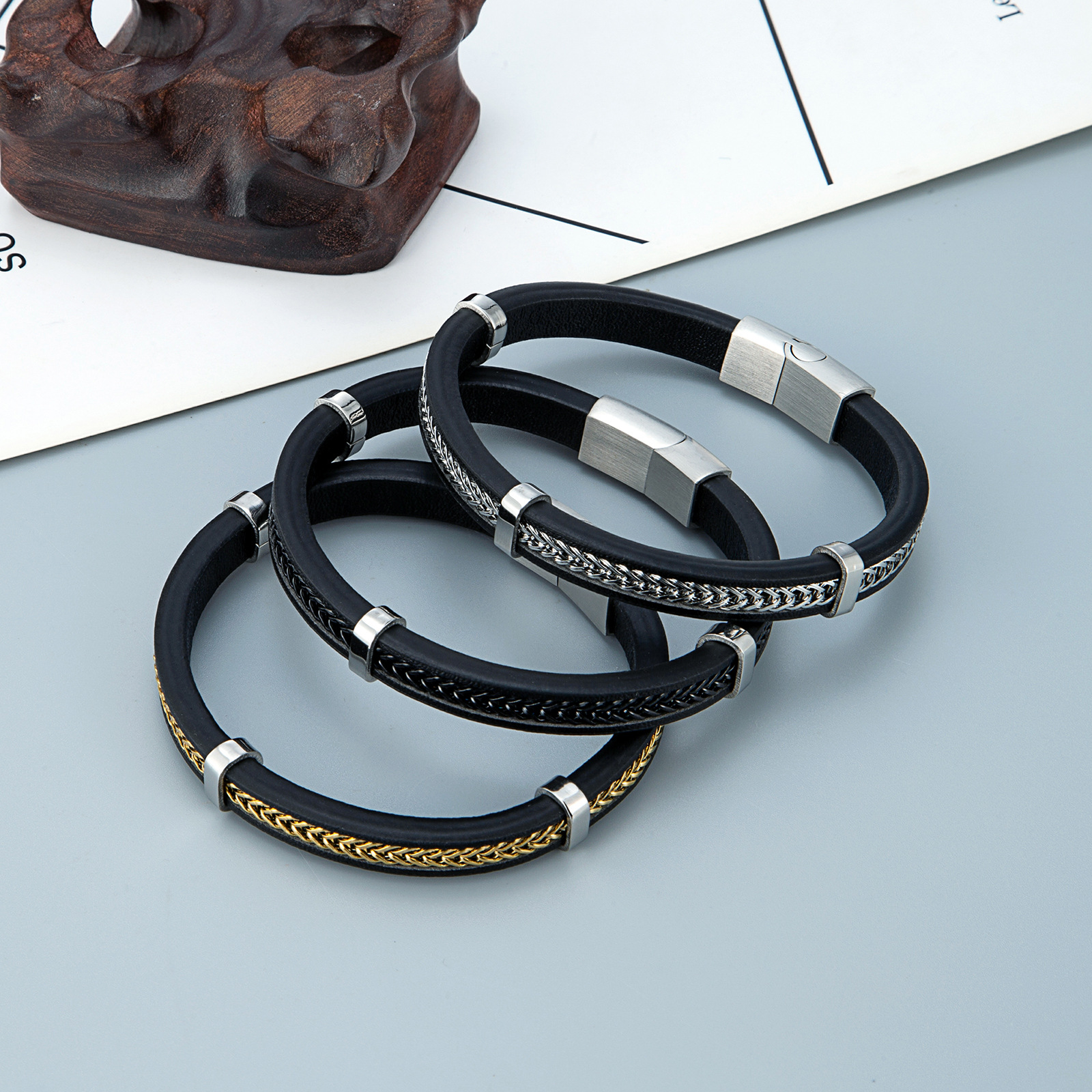 Cross-border hot-selling European and American fashion steel chain woven leather bracelet simple stainless steel men's magnet buckle bracelet jewelry