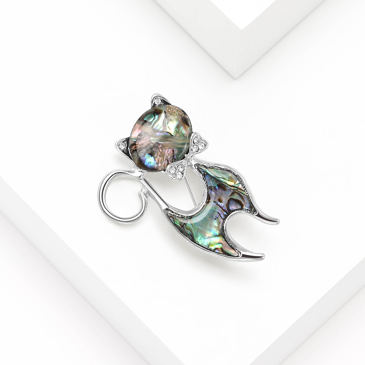 Alloy Material Retro Pin Cat Fish Alloy Shell Abalone Shell Women's Brooches