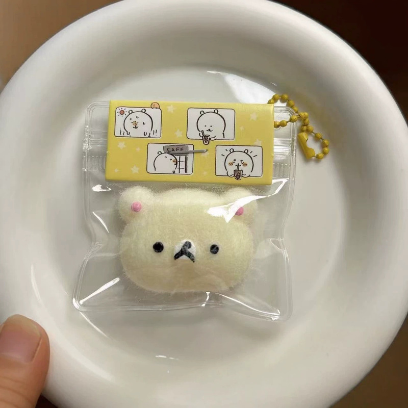 Cute and relaxing bear plush pendant, small nose, squeezable toy, exquisite handmade keychain, stress-relieving, wholesale Cute and relaxing bear plush pendant, small nose, squeezable toy, exquisite handmade keychain, stress-relieving, wholesale