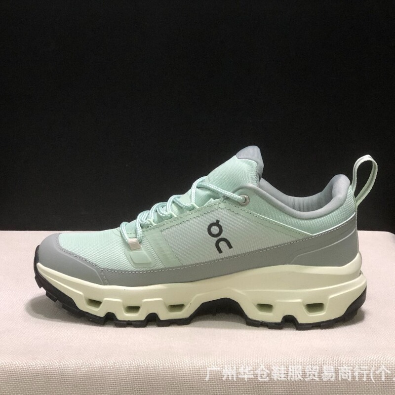On CloudrockLow WP2025 春夏新作 メンズ レディース スポーツシューズ 撥水 ローカット ハイキングシューズ|undefined