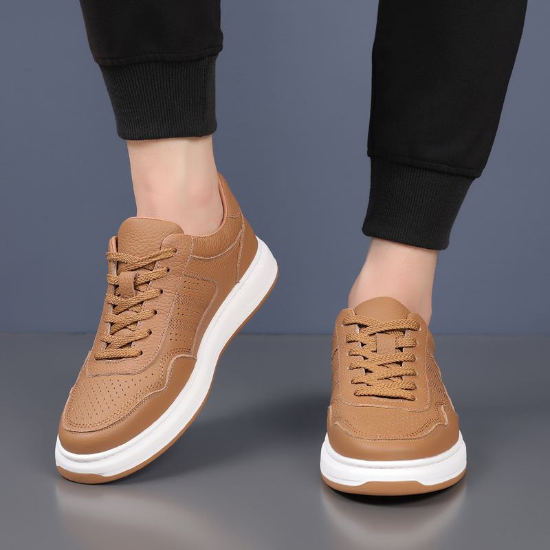 Piel de vaca de primera capa de verano nuevos hombres sandalias de cuero de cuero casual para hombres zapatos de hombre huecos perforados transpirables zapatos de hombre