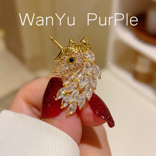 Collar pin