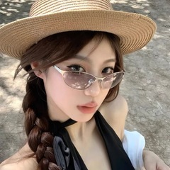新しいインターネットセレブのパーソナライズされたメタルキャットアイサングラス、女性用、ハイエンドY2Kストリート撮影日焼け止めサングラス、男性用サングラス