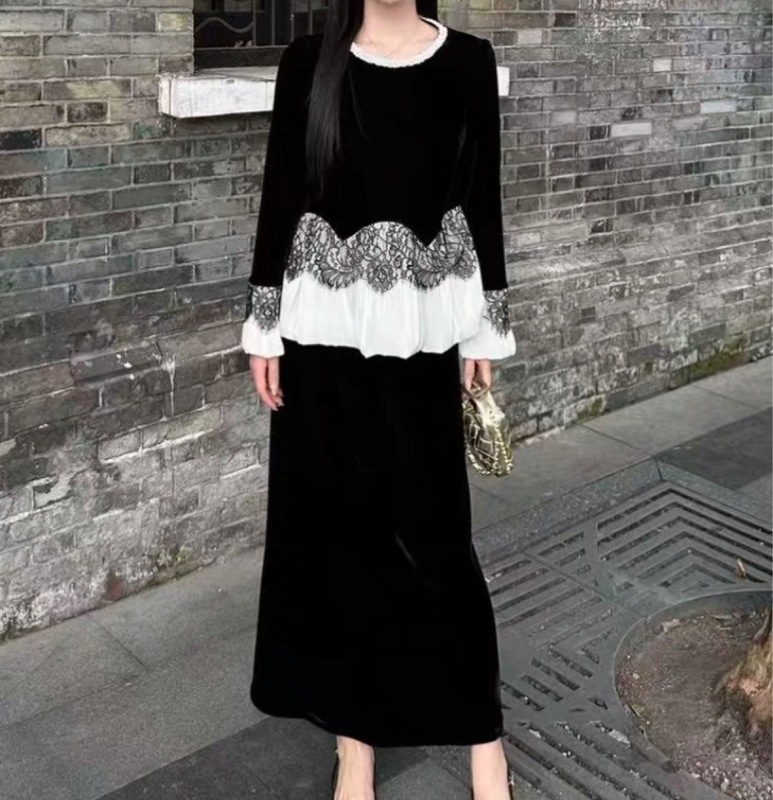 新中式蕾丝拼接长袖真丝丝绒上衣圆领花边珍珠|undefined