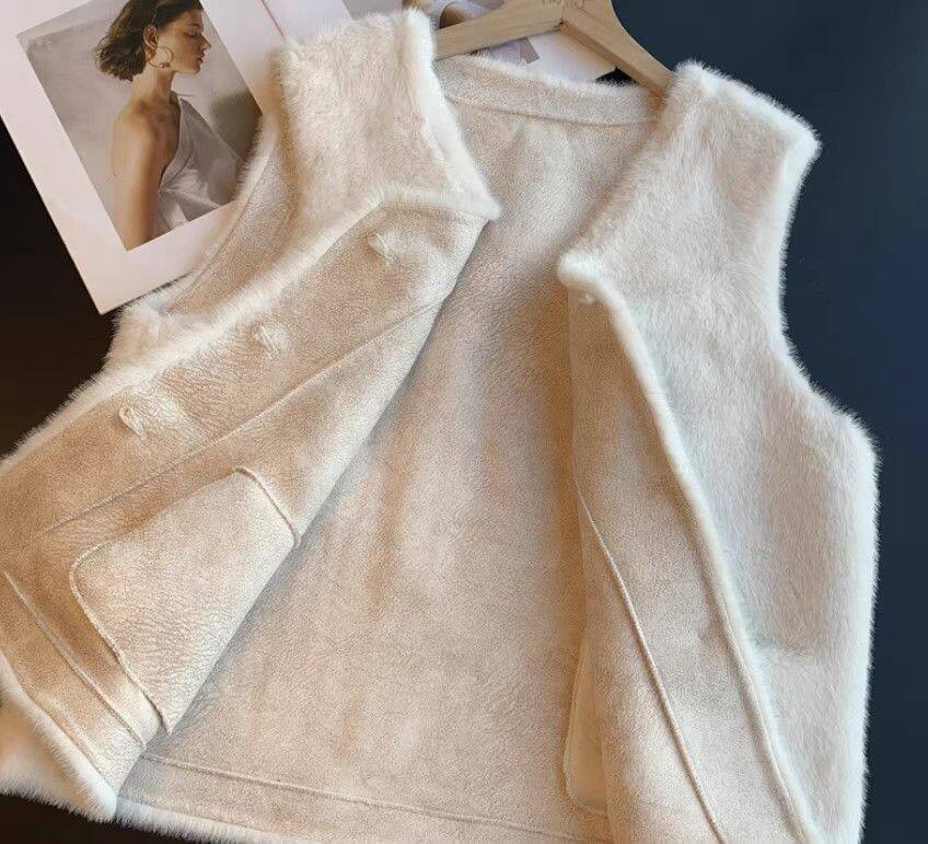 Áo vest nữ phối lông cừu cổ chữ V dáng ngắn mặc ngoài mùa đông — màu xám nhạt, đen chi tiết 4