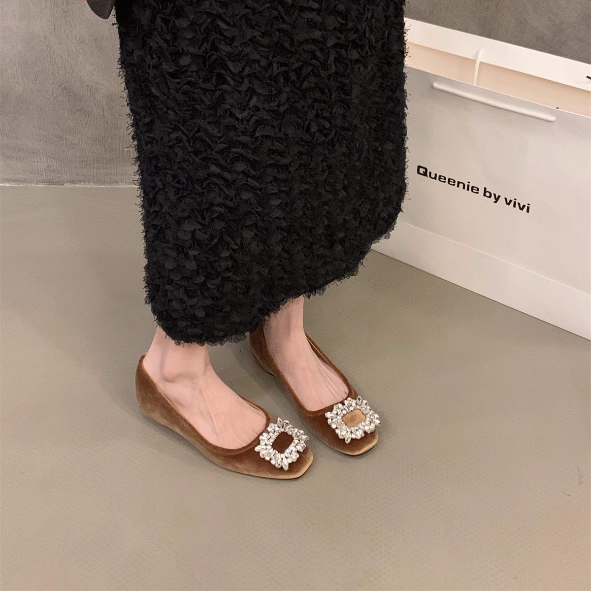 Aumentar la altura interior de suede de diamante zapatos franceses zapatos de mujer 2025 nuevos zapatos de primavera y otoño zapatos de noche zapatos de viaje negro