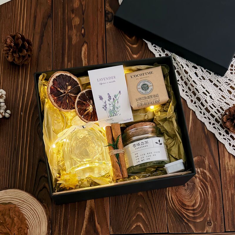 Aromatherapy Candle Gift Box, Romantic Gift, Niche High-End Bestie Birthday Gift, Practical Wedding Souvenir Aromatherapy Candle Gift Box, Romantic Gift, Niche High-End Bestie Birthday Gift, Practical Wedding Souvenir
