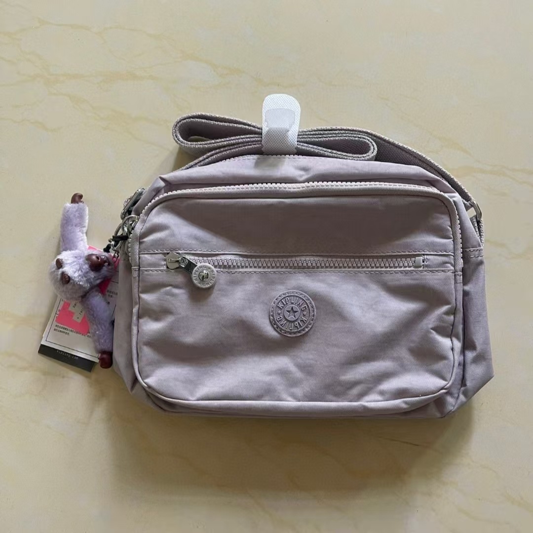 Bolso bandolera pequeño cuadrado K15249 para mujer, compartimentos múltiples, admite dropshipping, ligero, portátil, accesorio de cadena, compacto.