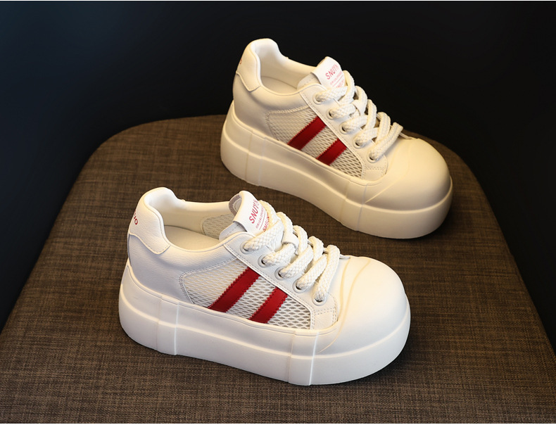 Giày sneaker nữ đế dày tăng chiều cao phong cách trắng basic — Trắng Đỏ chi tiết 4