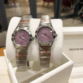 欧家星座系列米加双鹰手表玫瑰金高档28mm石英百搭双鹰小表盘女表