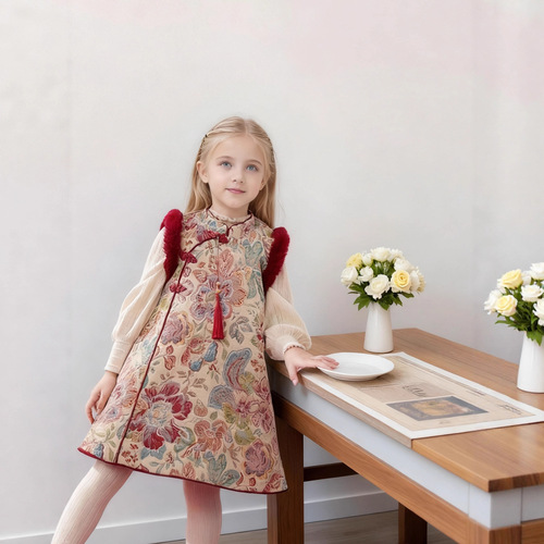 Thick national style 2025 girls 'cotton clothes New Year's clothes, cotton dress, red warm holiday children's dress