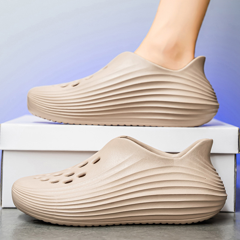 Zapatos con agujeros de coco para hombres nuevo estilo verano al aire libre vadeo Baotou bolso con tacón sandalias antideslizantes EVA pisando la mierda sandalias y zapatillas