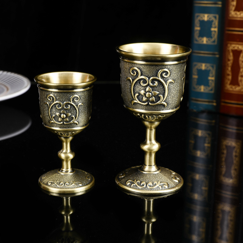 Creative retro metal wineglass