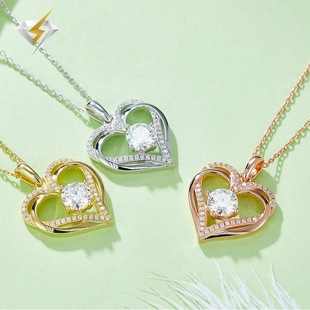 Love pendant S925 silver inlaid Mosang diamond necklace Seiko cross-border foreign trade new fashion silver jewelry wholesale