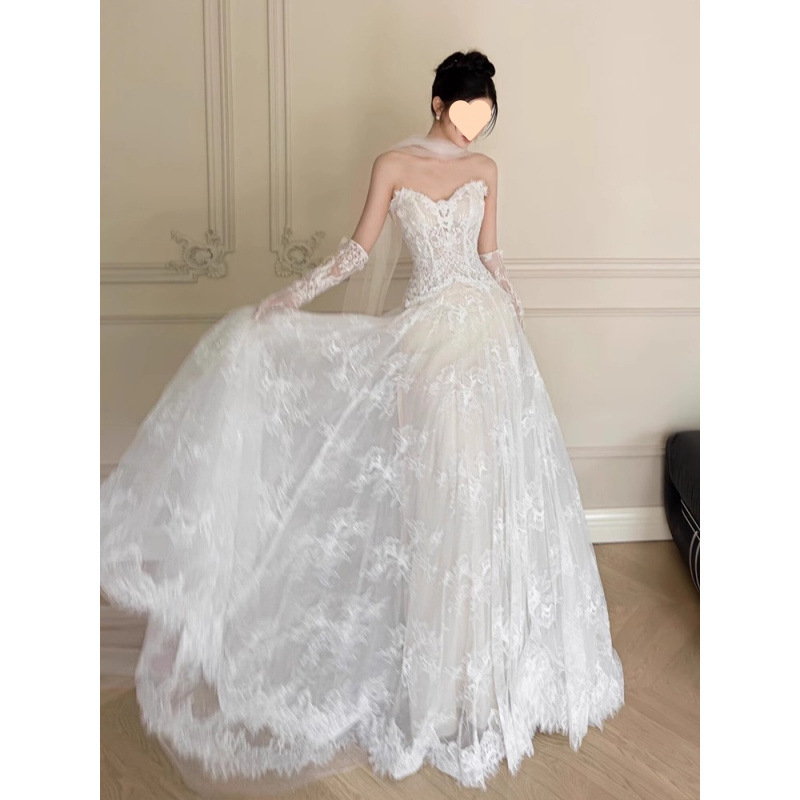 French Light Wedding Bride 2025 Vintage High-End Lace Outdoor Gown Fairy Forest Style Small Train Reception Dress_voghion.com