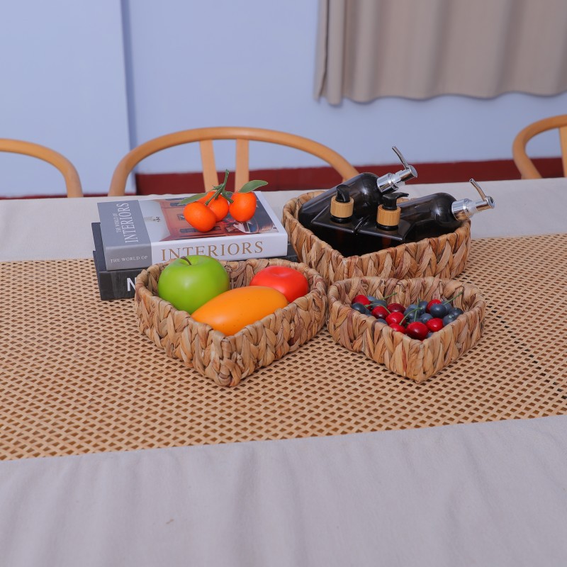 亚马逊跨境编织收纳筐创意心形葫芦草编织收纳筐北欧风水果篮