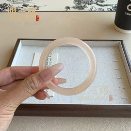 玉器工艺品;吊坠;天然玉石项饰