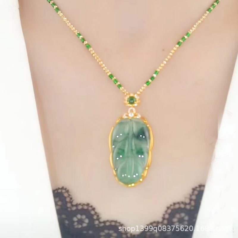 Jinji jade hoja de imitación jade verde collar colgante de las mujeres de hoja grande youcheng bambú suéter cadena colgante de ropa