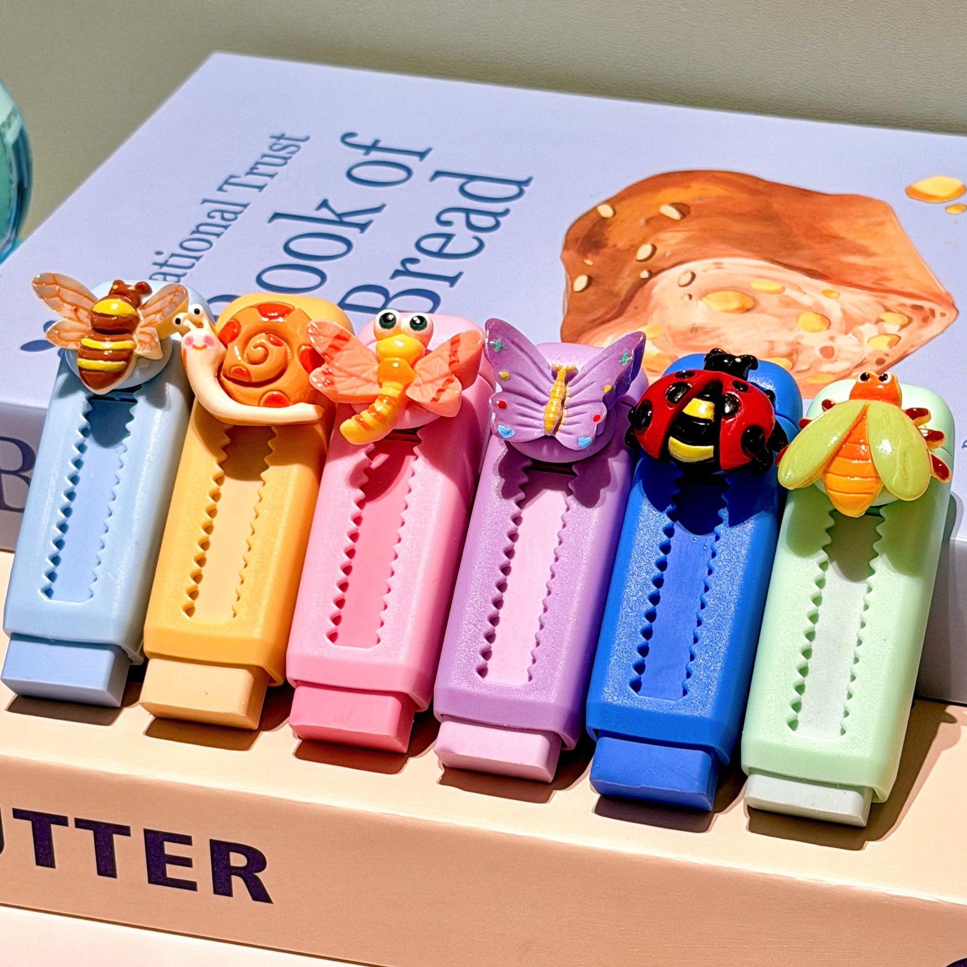 Eraser de insectos creativo resina de dibujos animados colorido lindo animal empuje tirar Eraser estudiantes aprenden papelería