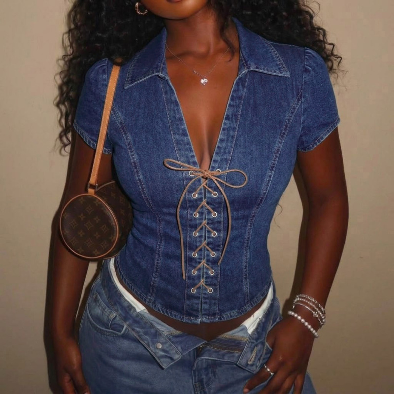 Commuter Style V-Neck Skin-Friendly Breathable Tie-Up Denim Shirt for Women, Summer Waist-Cinching Slimming Design Short-Sleeve Top Commuter Style V-Neck Skin-Friendly Breathable Tie-Up Denim Shirt for Women, Summer Waist-Cinching Slimming Design Short-Sleeve Top