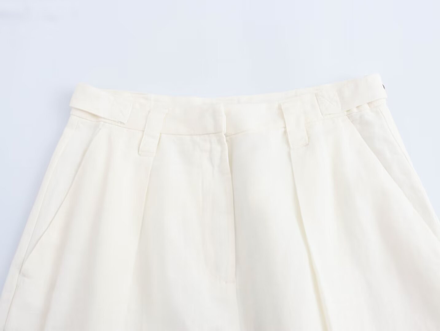 Pantaloni versatili in cotone e gamba larga, stile nuovo, estate 2024 da donna_voghion.com
