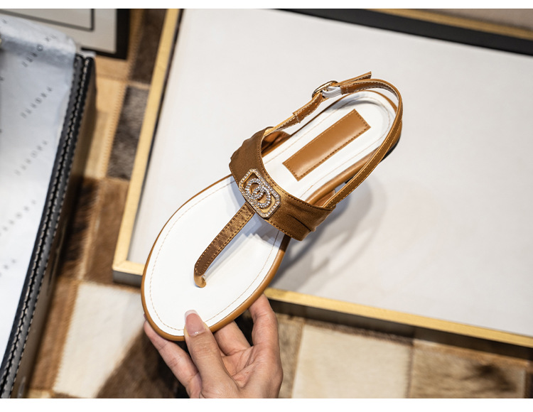 Moda Saten Sandalet Kadın Yaz Ayakkabıları Dış Ticaret Terlikler Dış Giyim Tek Kelime Plaj Düz_voghion.com