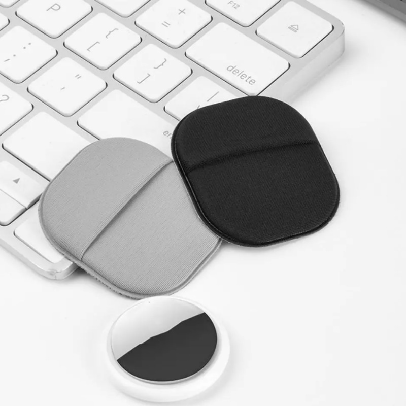 現物のレカブポジショナーの背面には粘着性カバーがあります。携帯型Airtag保護カバー追跡器保護カバーがあります。|undefined
