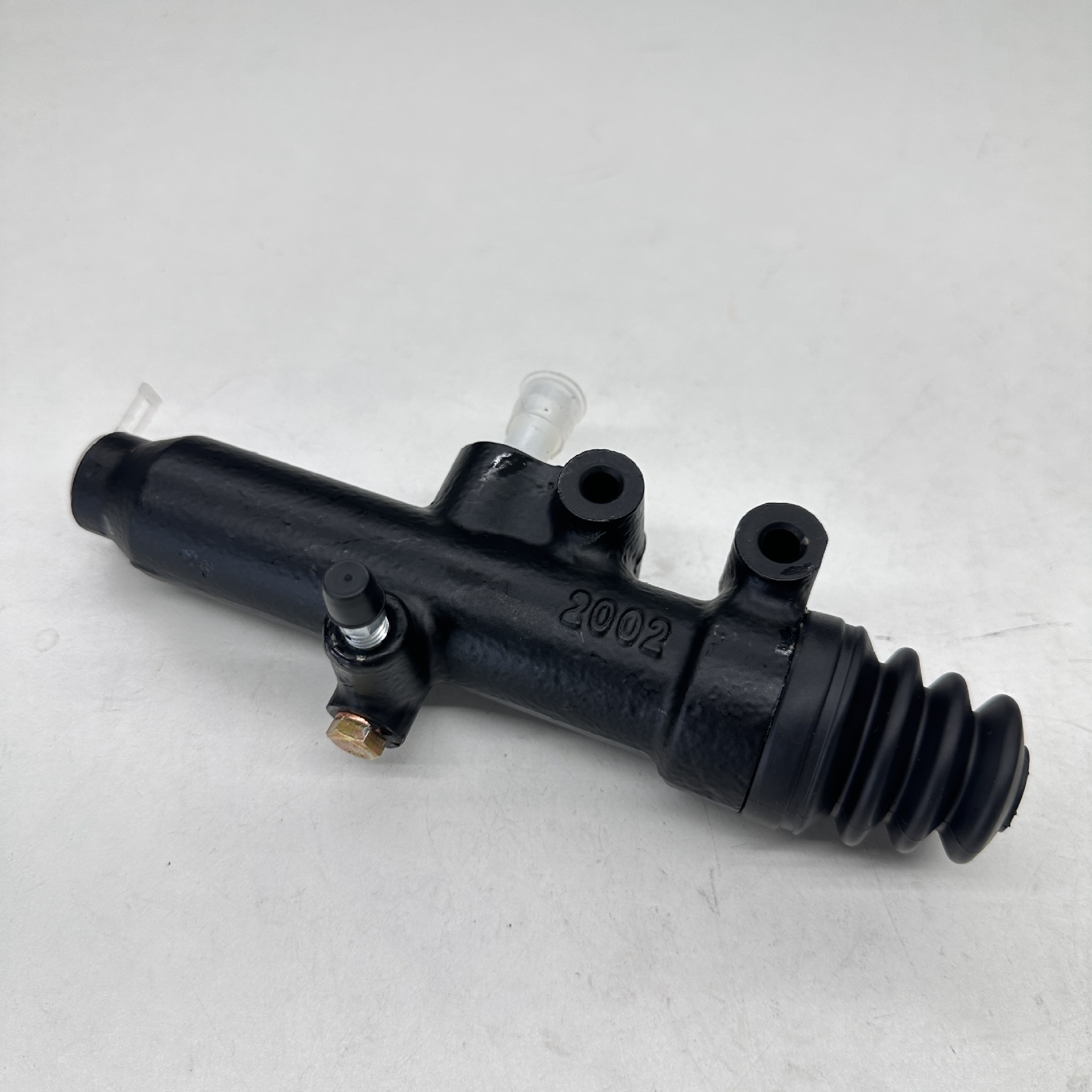 Suitable for Mercedes-Benz Truck Clutch Master Cylinder 0012950806 0012953006
