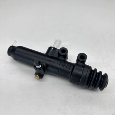 Suitable for Mercedes-Benz Truck Clutch Master Cylinder 0012950806 0012953006 (Other brake systems)