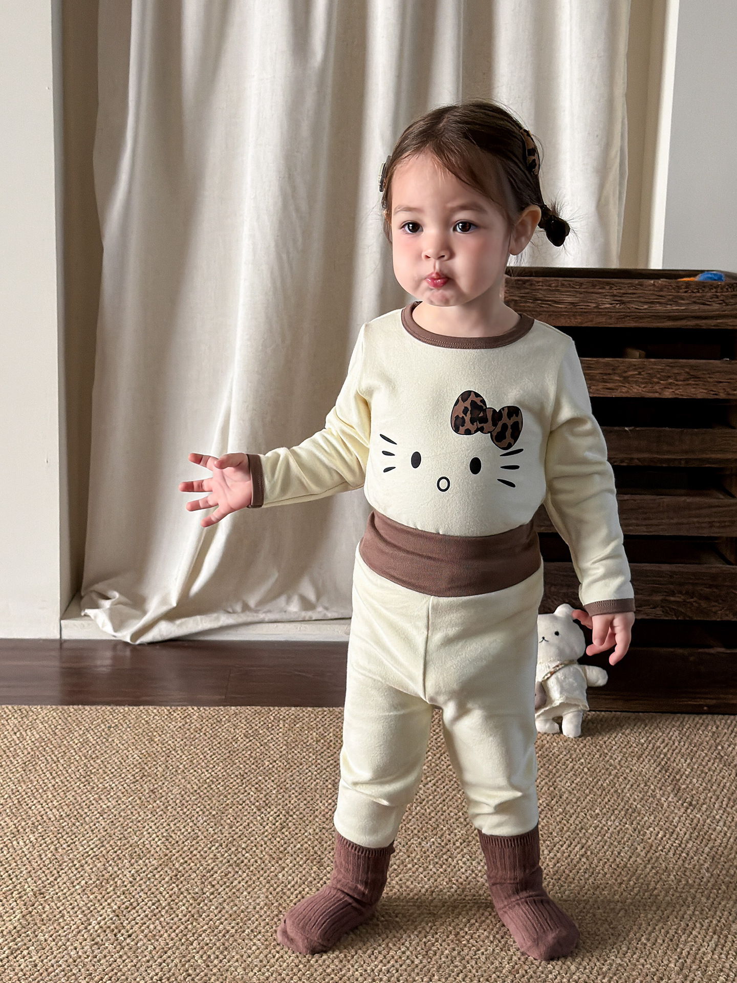 Sugar Pear ropa infantil pijama infantil invierno 2025 nuevo estilo exterior ropa doméstica de niña ropa de bebé de niña
