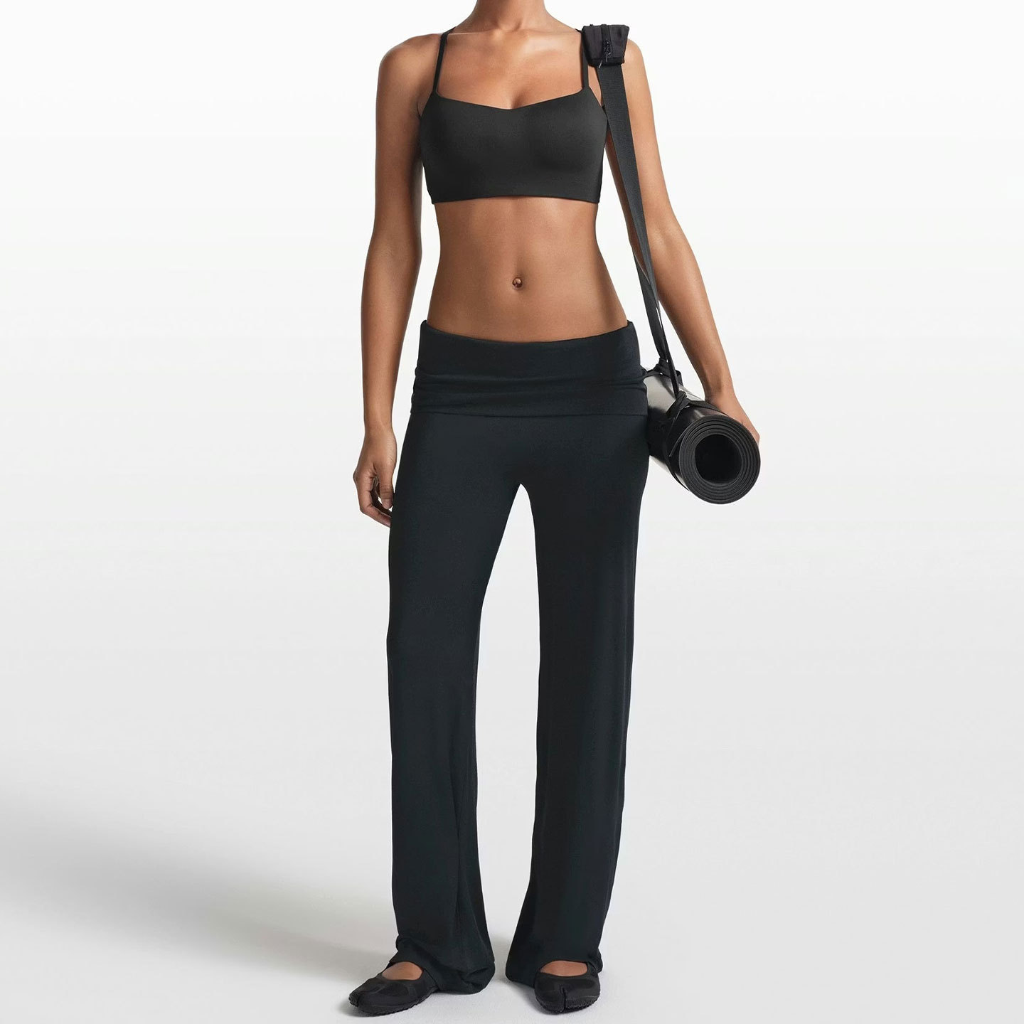Nuevo traje de yoga transfronterizo de cintura alta pantalón recto conjunto de mujer correa deportiva de mangas largas ballet de alta calidad ropa de fitness