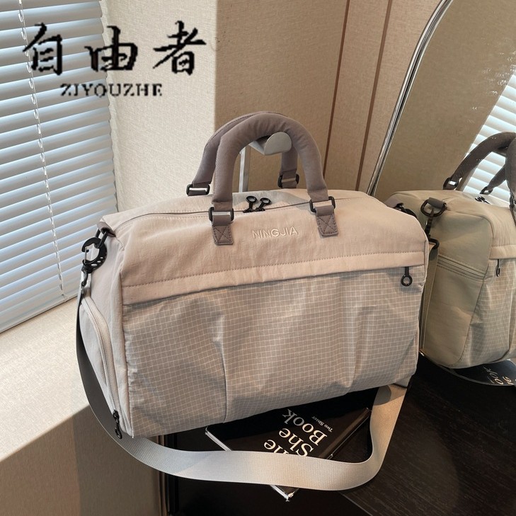 Fitness Bag with Dry and Wet Separation, Swimming Sports Bag for Women, Outdoor Storage Bag, Training Bag, Large Capacity Portable Travel Bag for Men