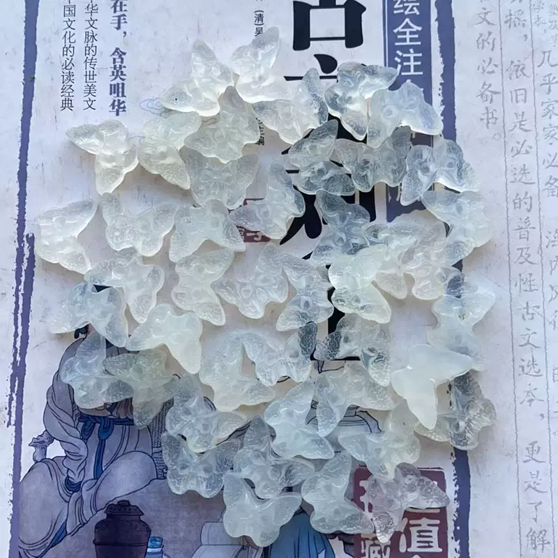 天然玉石骷髅蝴蝶吊坠岫玉蝴蝶骷髅挂件项链配饰2*2CM