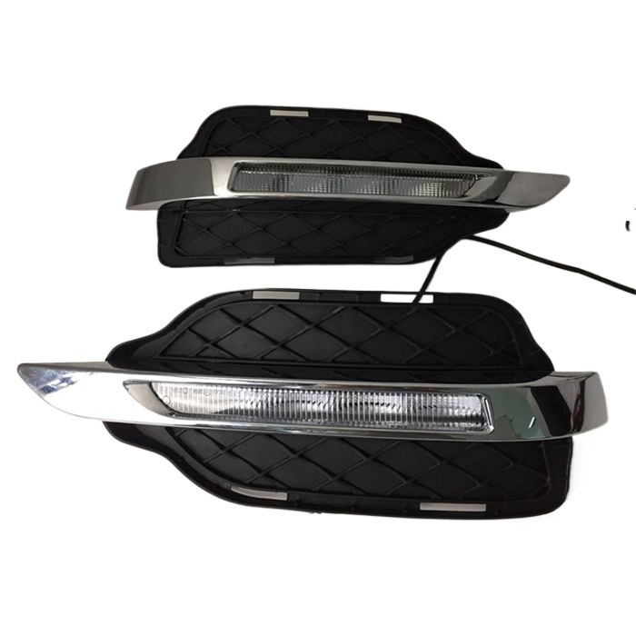 Aplicable a 13-16 Mercedes-Benz W204 luz diurna GLK300 GLK350 Modificación de luz diurna